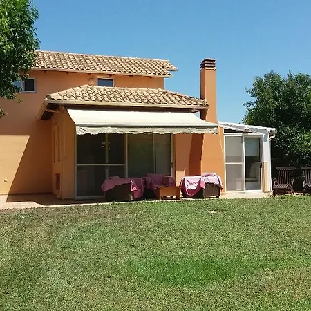 Politeia Houses * Κουρούτα